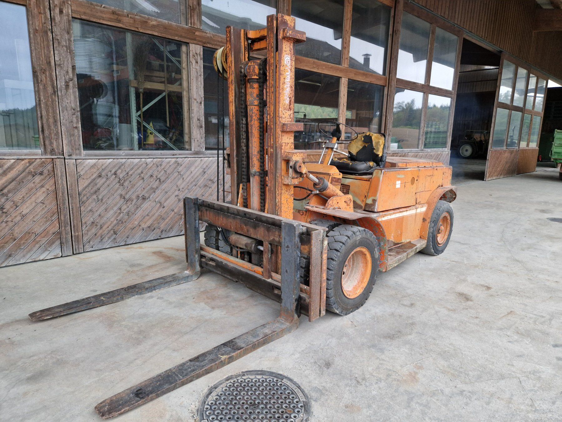 Clark Dieselstapler 5t Hubkraft 3m (Gebraucht) in Lommis für CHF 2900 ...