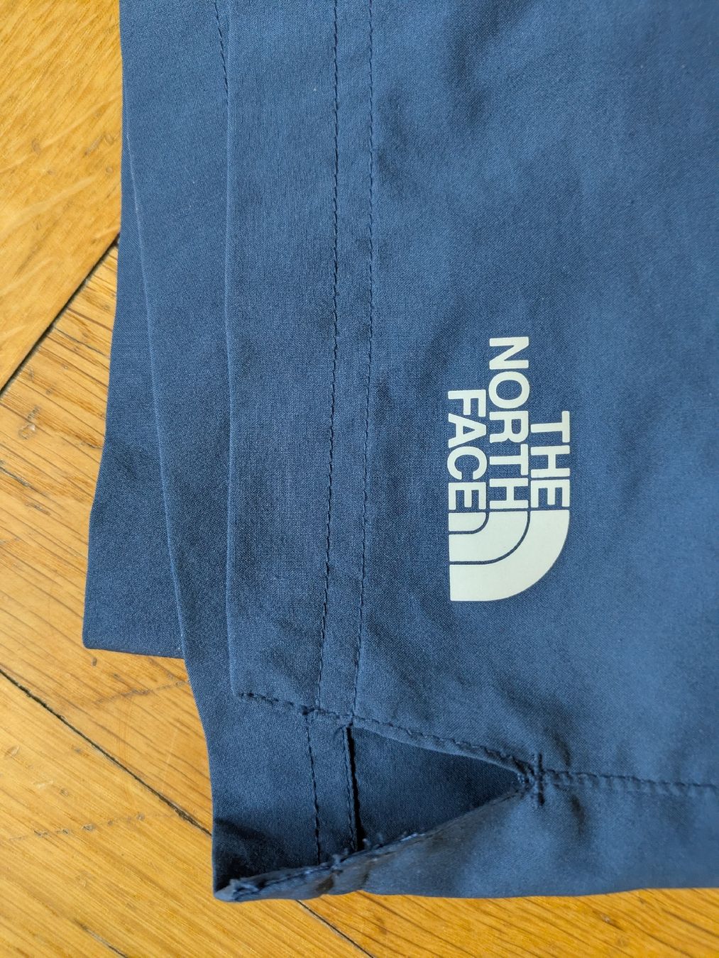 North Face Pantalons: The North Face Shorts 24/7 size S – D'occasion à Giubiasco par vscott12