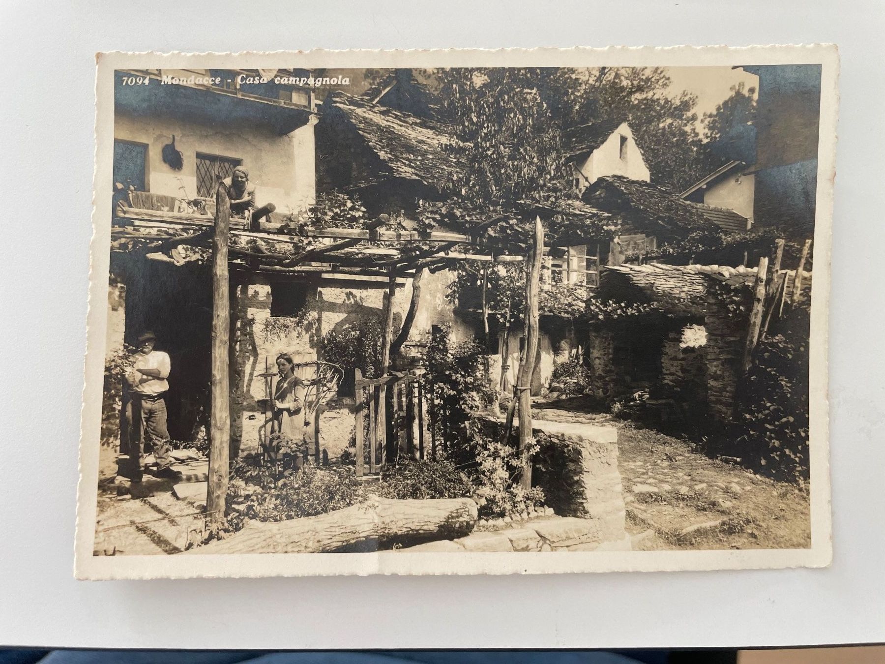 Cartoline postali: Antike Ansichtskarte: Mondacce - Casa campagnola ca 1938 – Usato da Stäfa venduto da riccardinho
