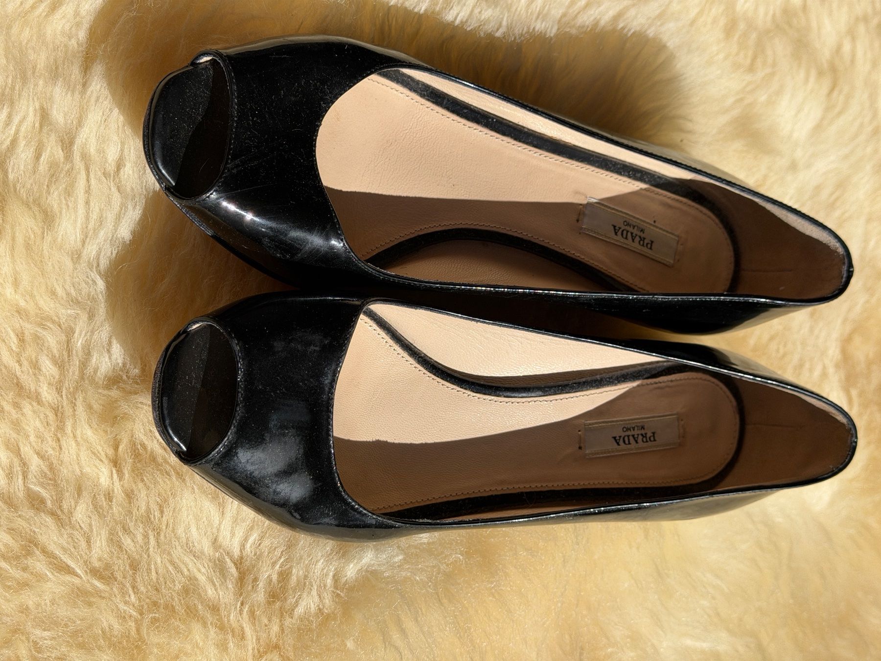 Prada Damenschuhe: Prada Peeptoe Pumps schwarz – Gebraucht aus Tann von maj_gsg5