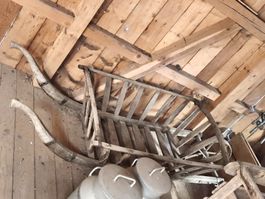 Alte Holzschubkarre Garette