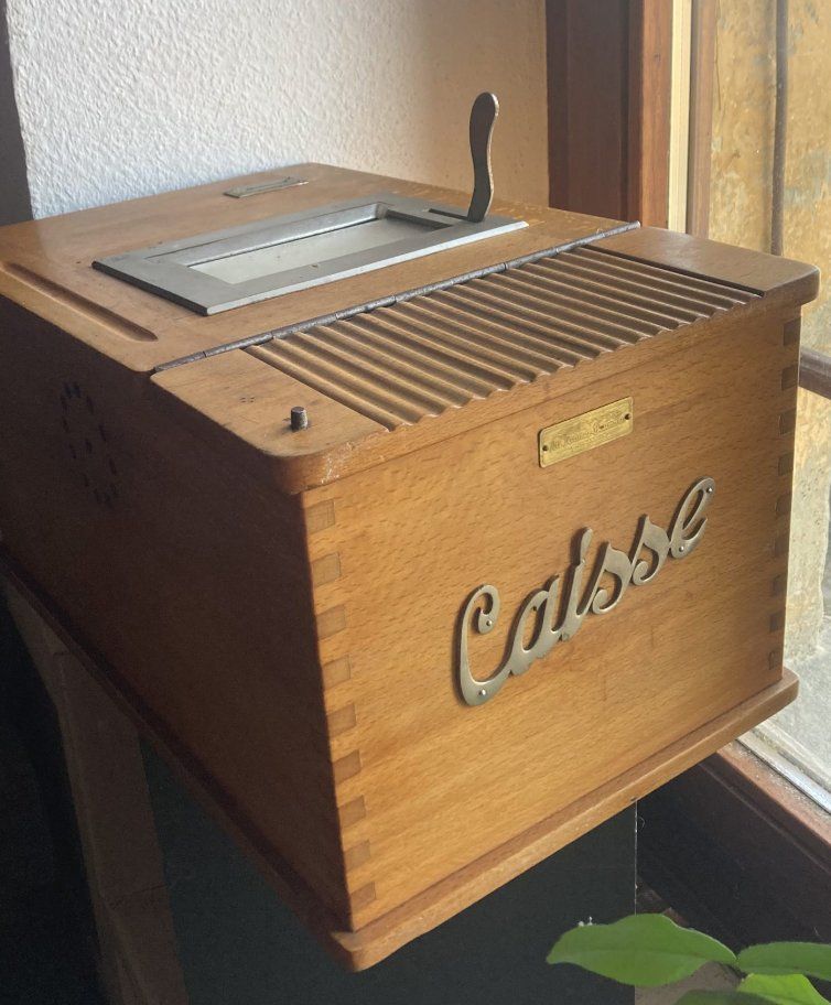 Registratore di cassa: caisse ancienne bois Kasse antik déco – Usato da St-Cierges venduto da LeRegain 2