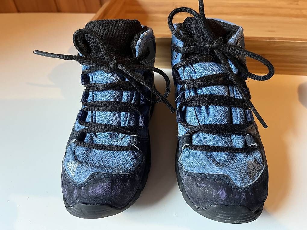 Scarpe per ragazzi: ADIDAS terrex Gr. 25 – Usato da Zizers venduto da Sahu1 1