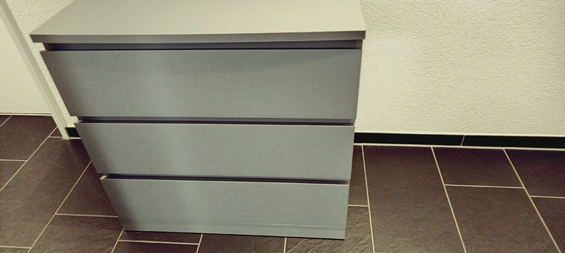 Commodes: Kommode Ikea mit drei Schubladen grau  – D'occasion à Emmen par Mocck 3