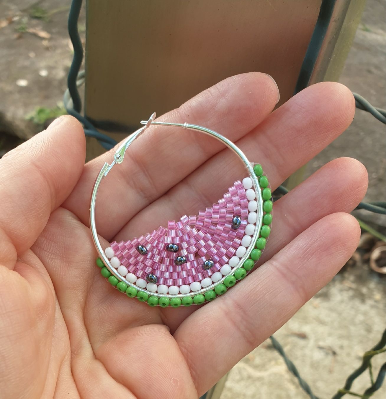 Orecchini pendenti & Orecchini a lobo: Creolen Ohrringe Handmade Perlen Wassermelone – Nuovo (secondo la descrizione) da Gelterkinden venduto da Macrameed 2