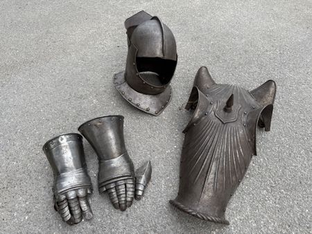 4 Teile Ritterrüstung 