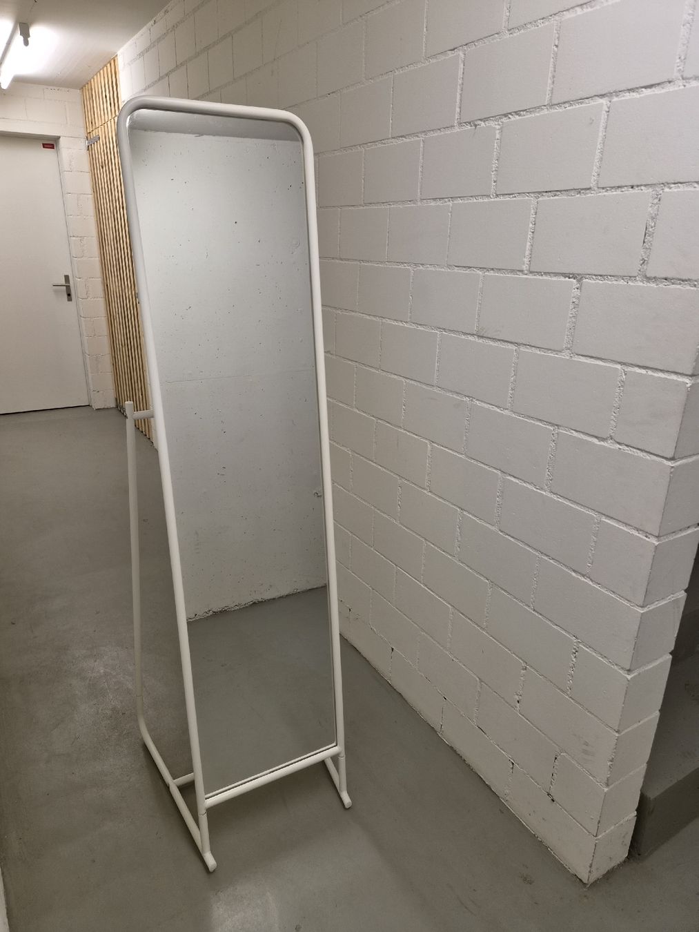Ikea Specchi: Spiegel – Nuovo (secondo la descrizione) da Uster venduto da san_m69v