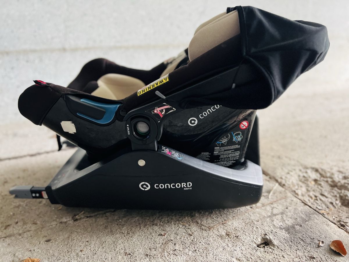 Seggiolini per auto: Babyschale mit Isofix Station – Usato da Toffen venduto da ann_l58m 3