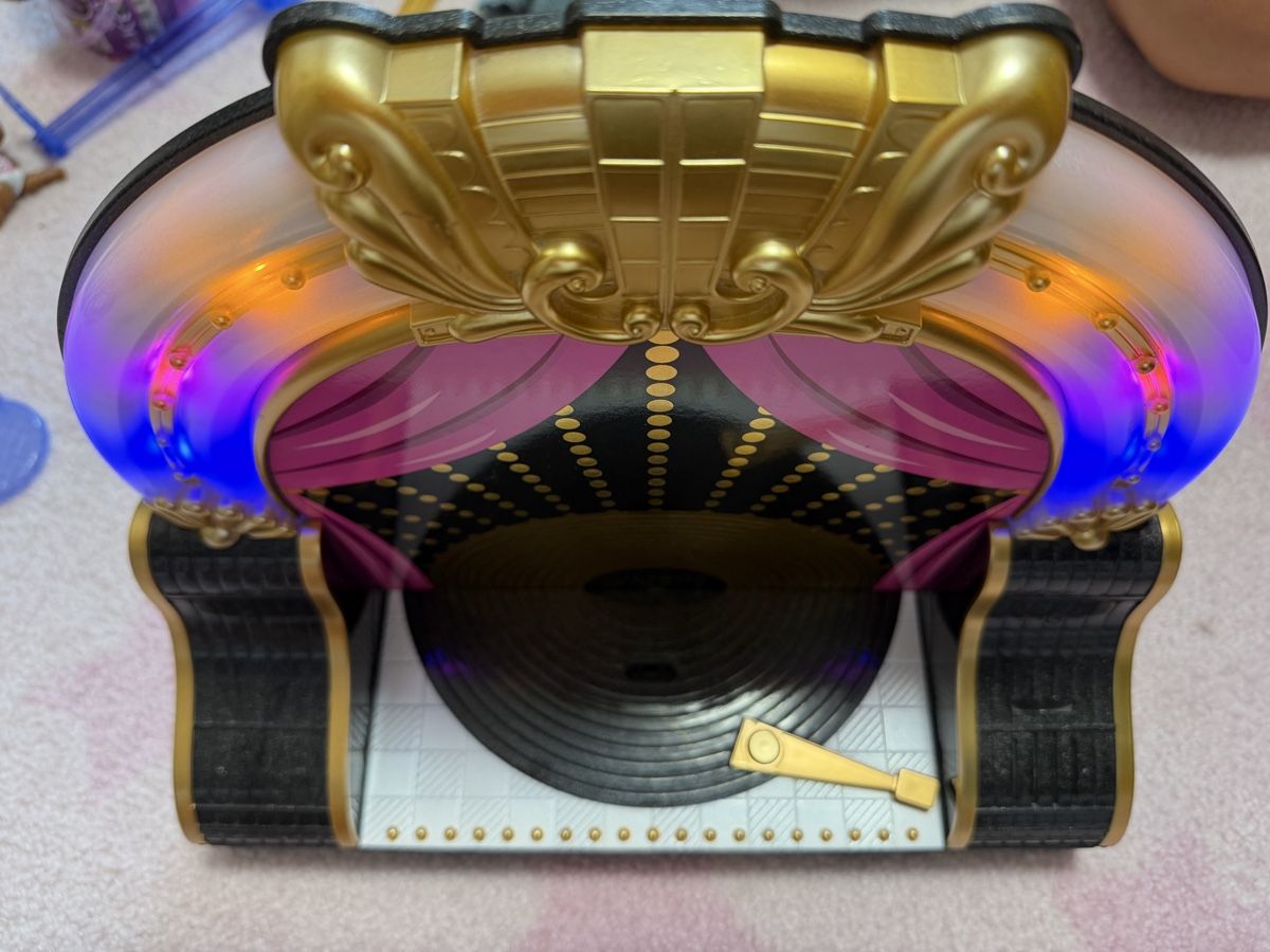 Bambole: LOL Surprise Jukebox mit Puppe – Usato da Effretikon venduto da allanbv 2