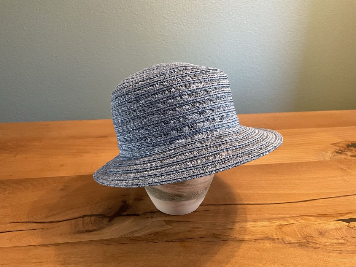 Copricapi, berretti & cappellini: Mayser Sommerhut  Hellblau Gr. 56-58 – Usato da Zürich venduto da MW176