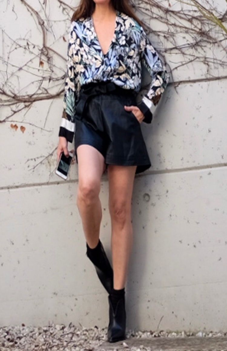 Pantaloni: SHORTS aus Kunstleder  - neu - – Nuovo (secondo la descrizione) da Jona venduto da vanessasupermarket20