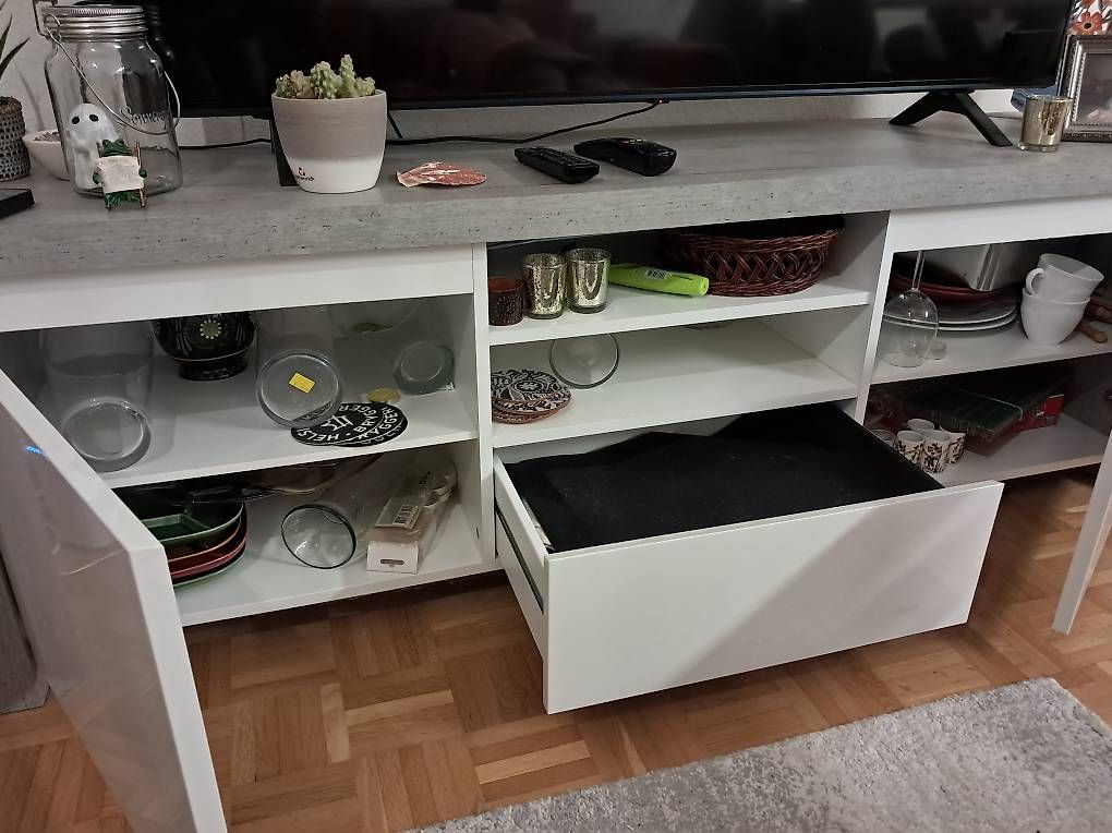 Conforama Mobili TV: Fernsehmöbel neuwertig – Usato da Eschenbach LU venduto da Blackjack6 2