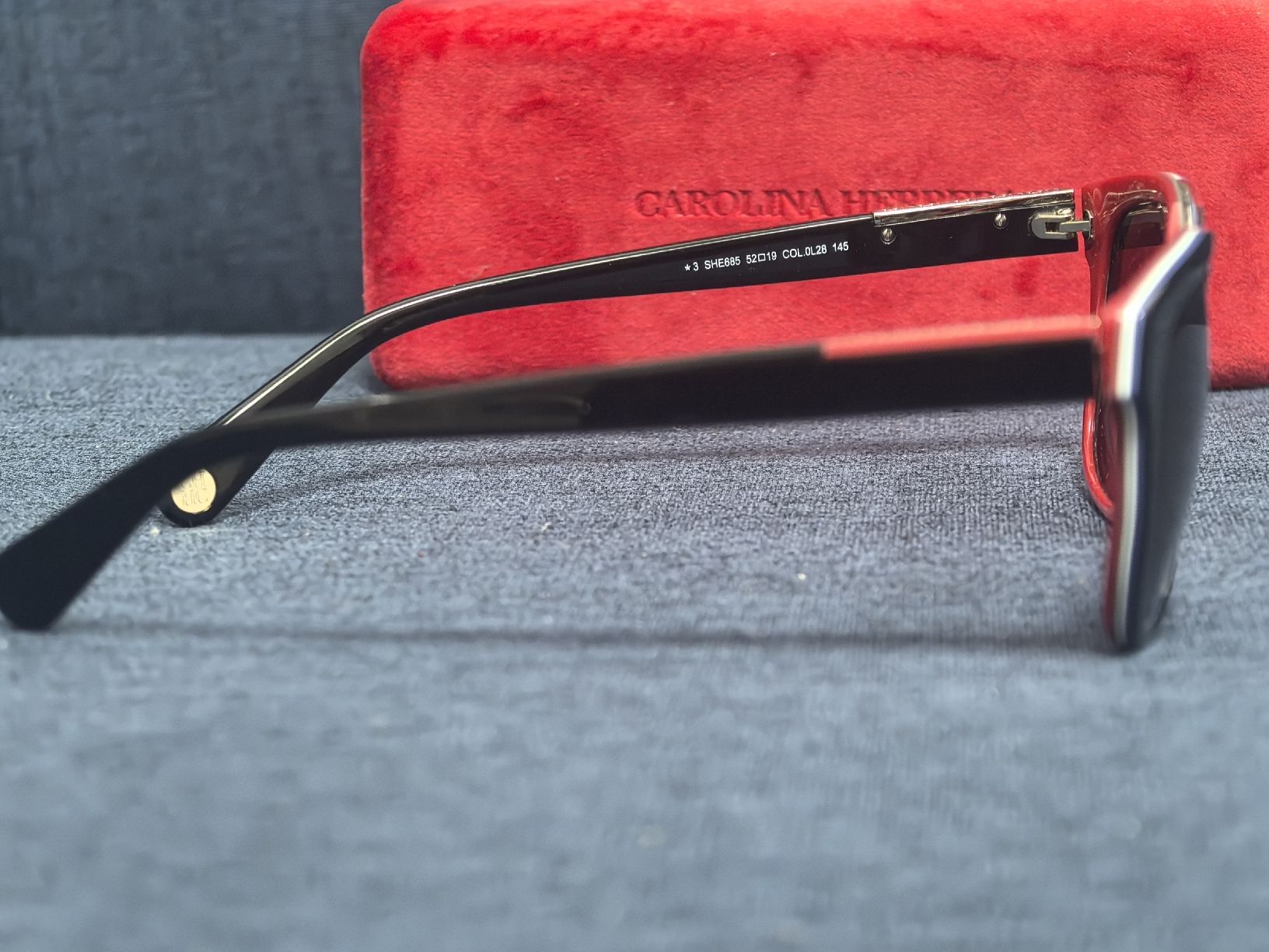 Carolina Herrera Occhiali & Lenti: Carolina Herrera Sonnenbrille – Nuovo e nell'imballaggio originale da Bad Ragaz venduto da AKahlon 2