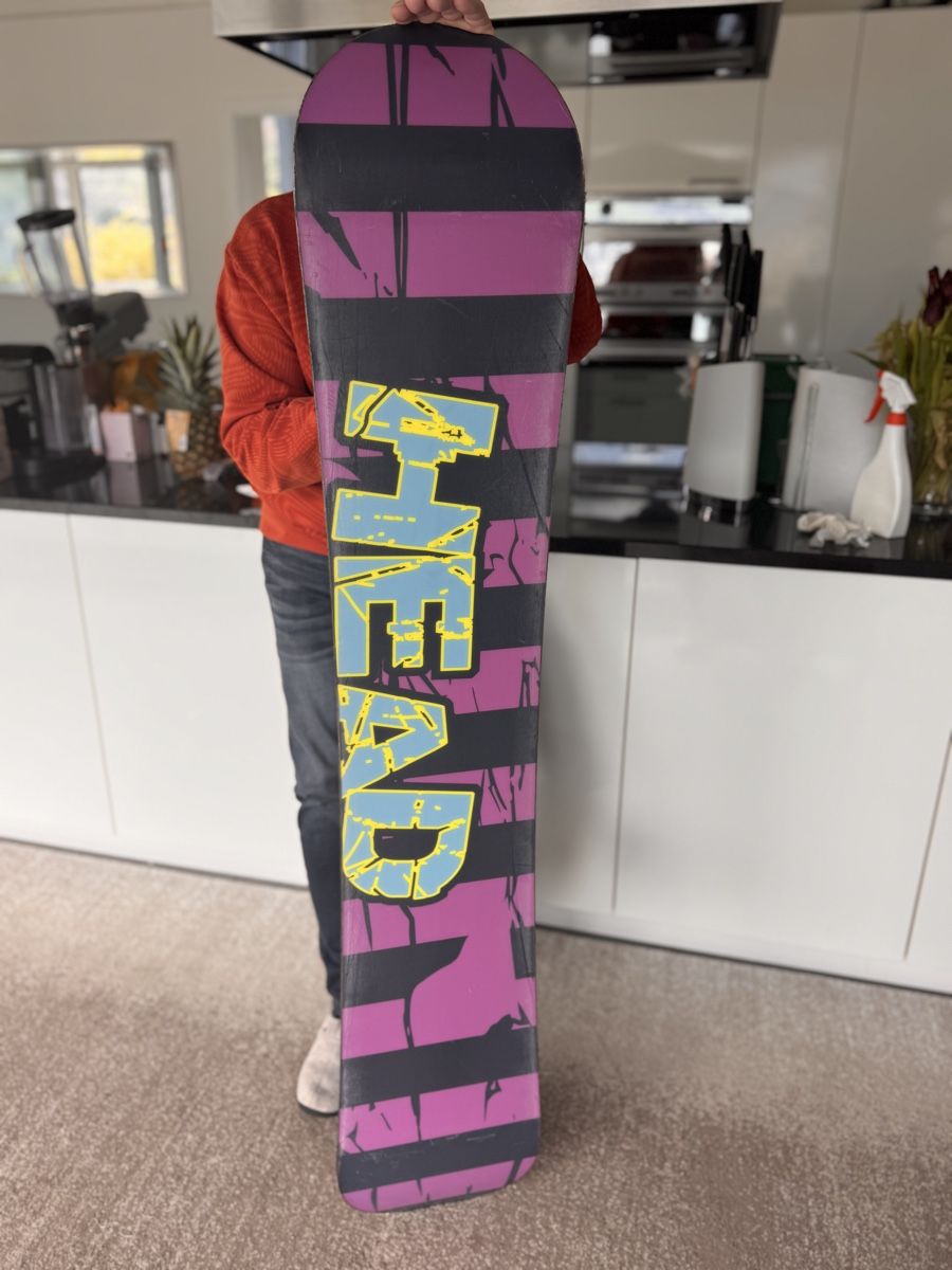 Head Board: Head Snowboard mit Flow Bindung, ideales Winterspassgerät! – Usato da Goldau venduto da mira221