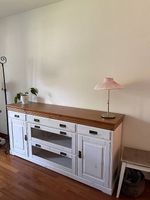 Schönes Sideboard mit viel Stauraum