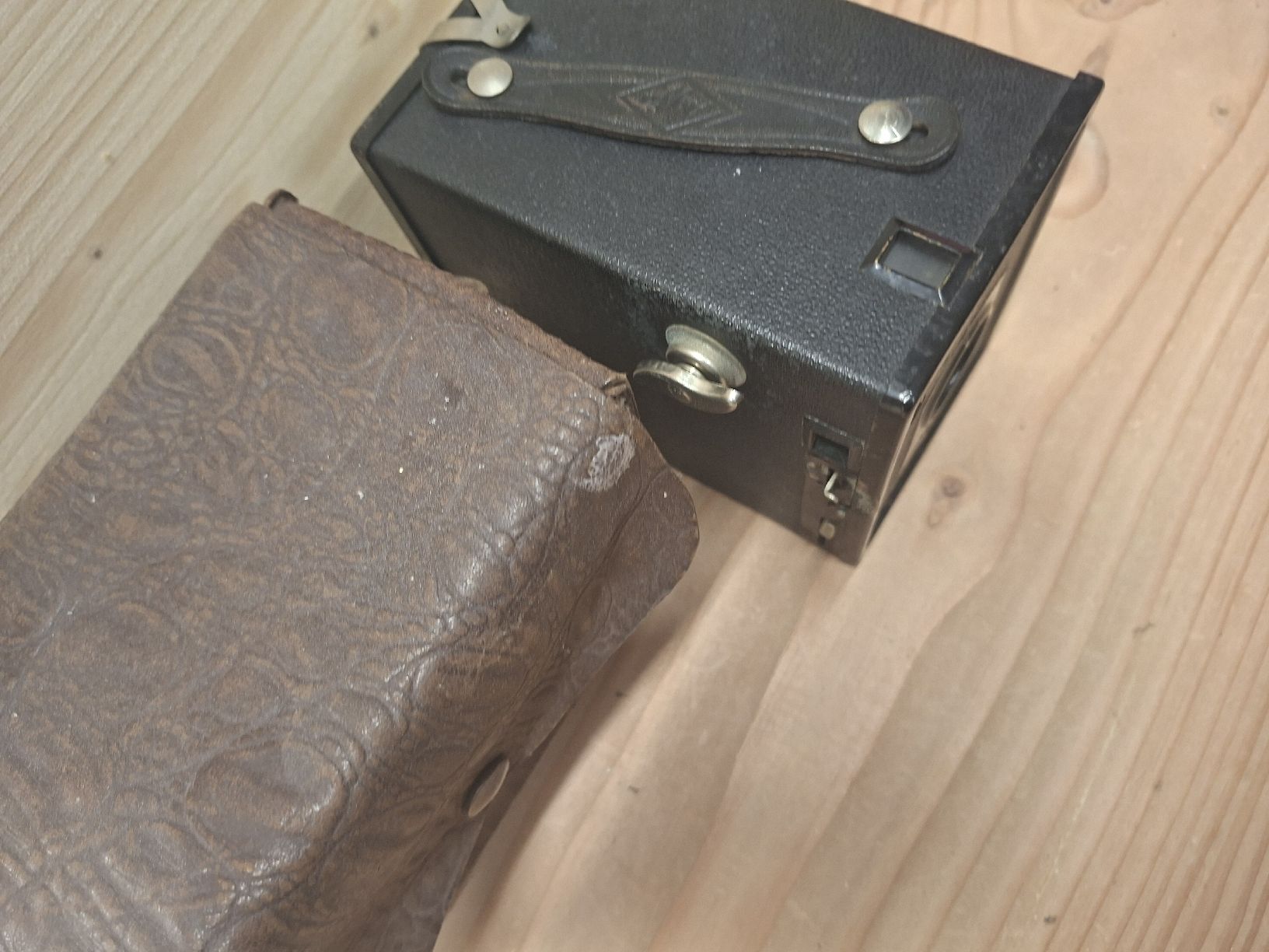 Agfa Fotocamera: Kamera Agfa Box 44 – Difettoso da Neunkirch venduto da MaElekt 1
