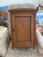 Apothekerschrank aus Massivholz