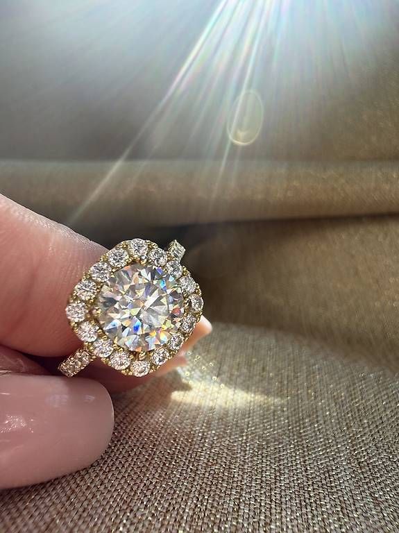 Anelli: Eleganter 2ct Moissanit Ringgröße 7 – Nuovo e nell'imballaggio originale da Thalwil venduto da han_2b8c 8
