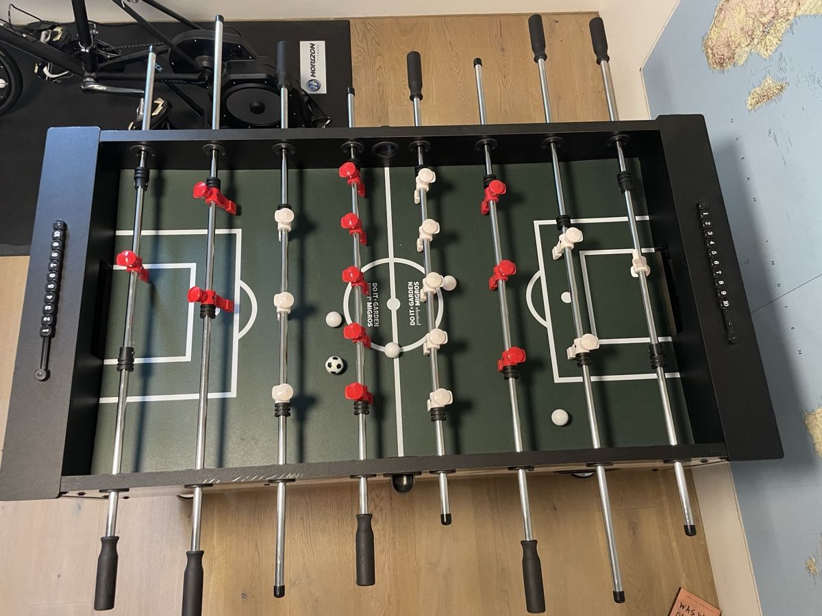 Spiele: Robuster Tischfussballtisch – Gebraucht aus St. Gallen von BrunoArchibald 3