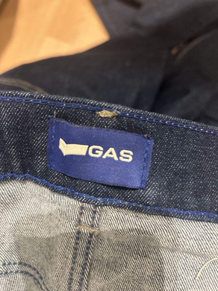 Jeans: Jeans Gas – Nuovo (secondo la descrizione) da Zürich venduto da pil_9sh9 4