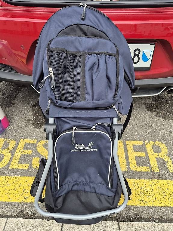 Jack Wolfskin Marsupi portabebè: Kindertrage Rucksack Jack Wolfskin mit Sonnenschutz – Usato da Ebmatingen venduto da Yvory.84
