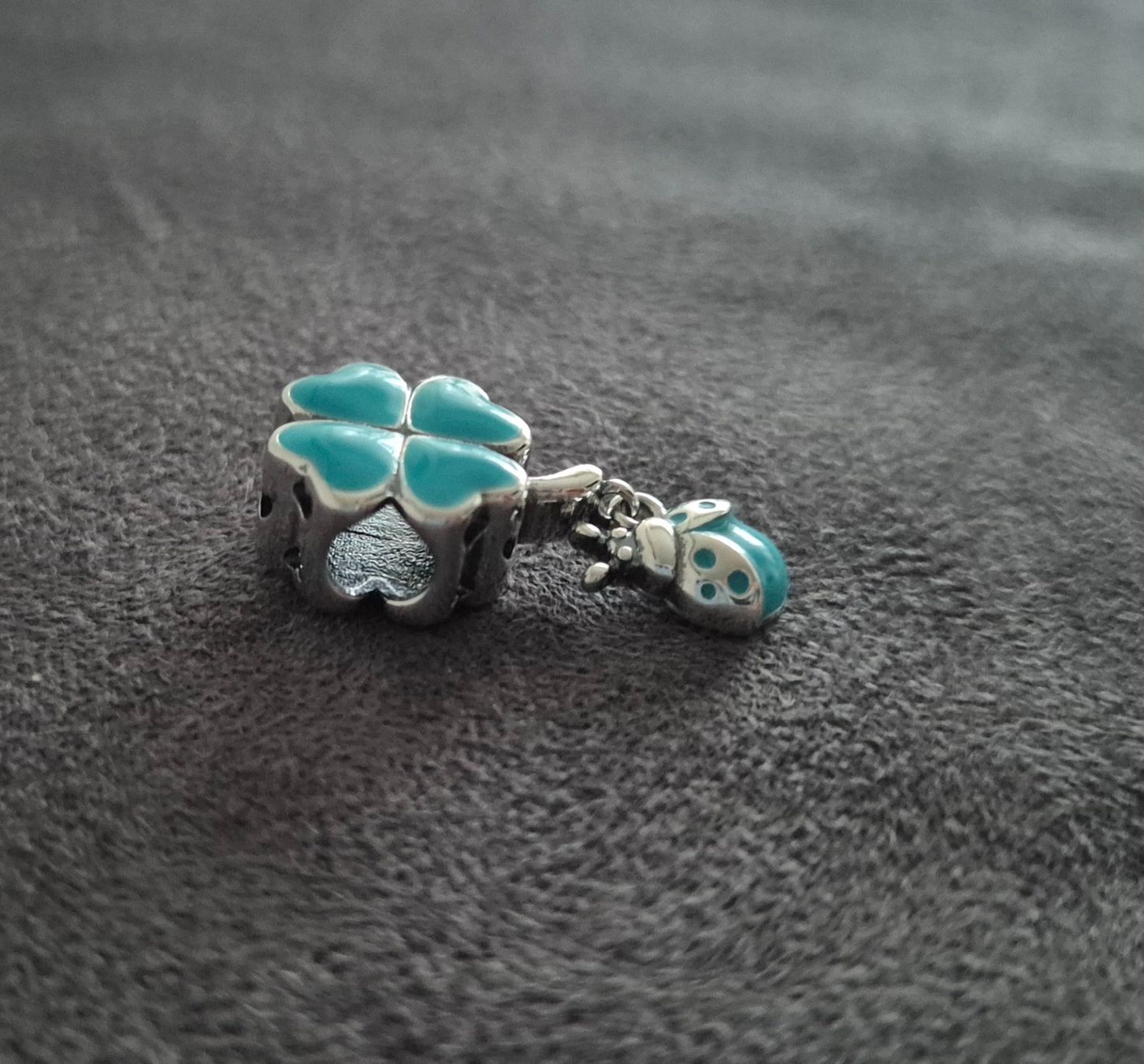 Anhänger: Silber Charm Kleeblatt mit Marienkäfer +Garantie – Neu (gemäss Beschreibung) aus Rotkreuz von Carbone_Bijou-Shop 1