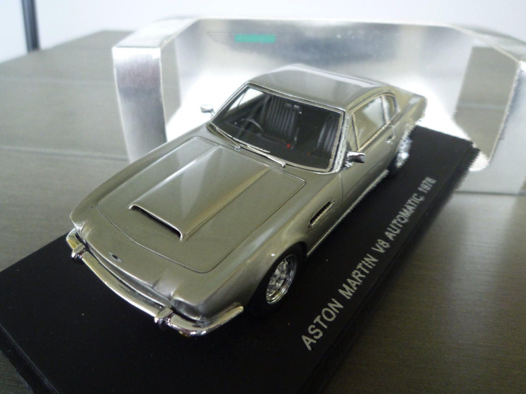 Aston Martin Modellini d'auto: Aston Martin V8 Automatic (1978) – Nuovo e nell'imballaggio originale da Flawil venduto da Imperiosud 3