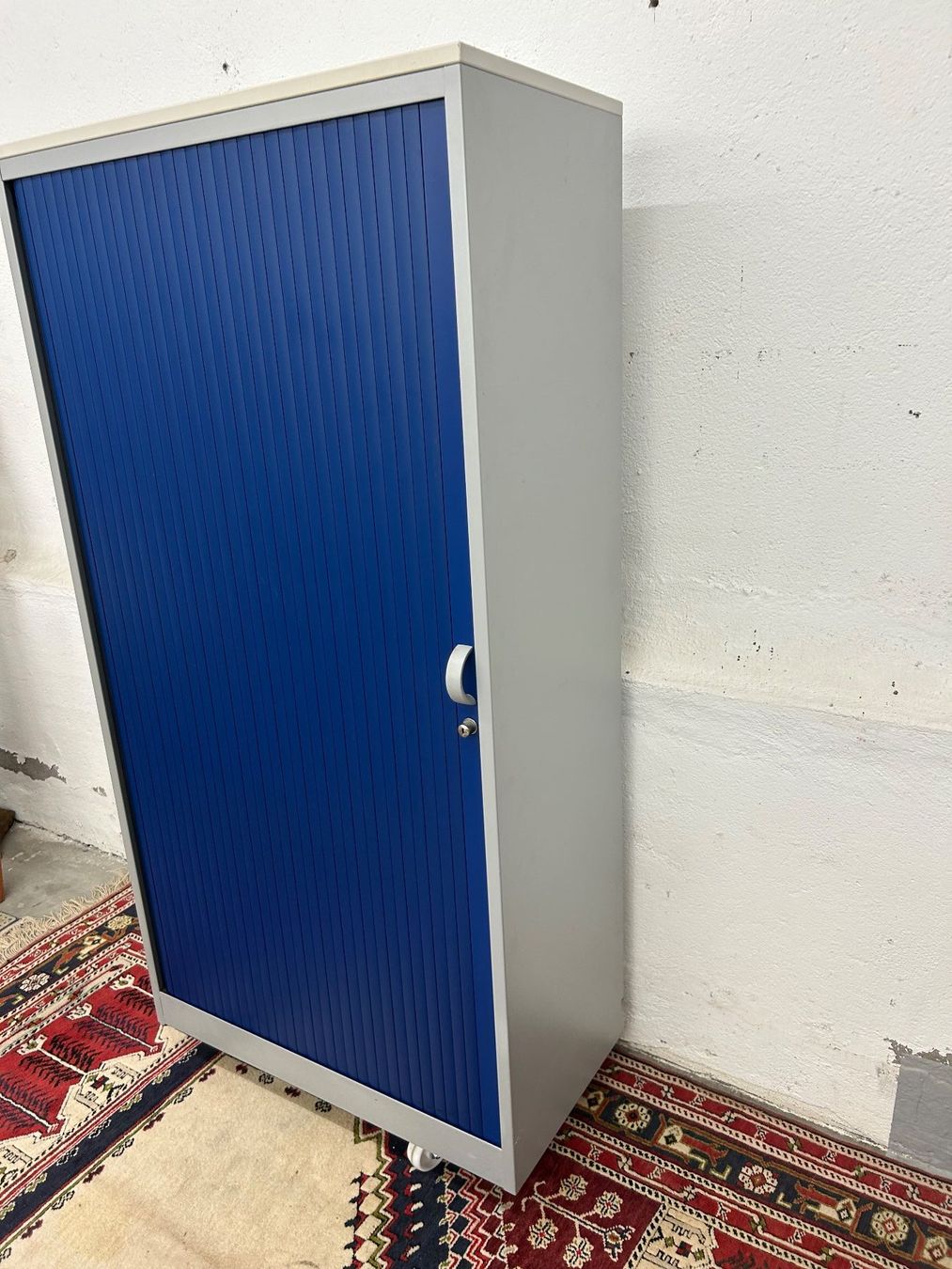 Lista Armadi: Rollladenschrank Lista mit 3 Tablaren – Usato da Zürich venduto da Levelart 1