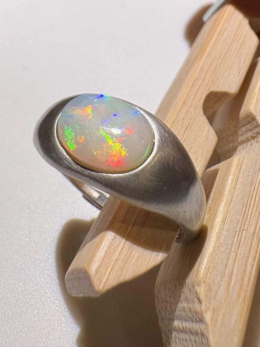 Ringe: Ring Australischer Crystal-Opal+Silber, variable Grösse – Neu (gemäss Beschreibung) aus Wilen b. Wil von Tschirio