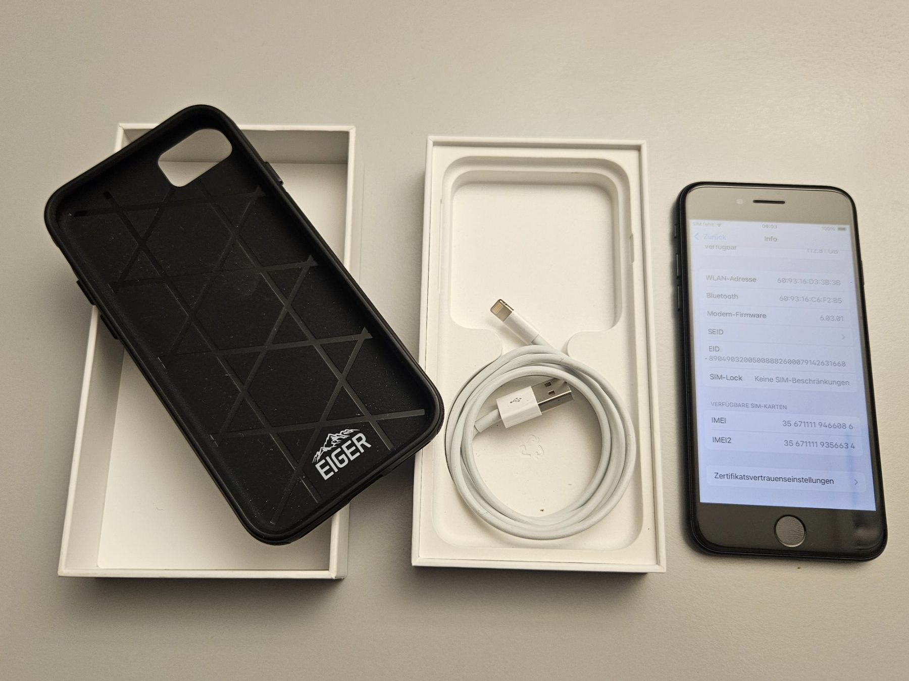 Apple Handys / Smartphones: iPhone SE / Black / 128GB inkl. Eiger Schutzhülle – Gebraucht aus Hinwil von 97
