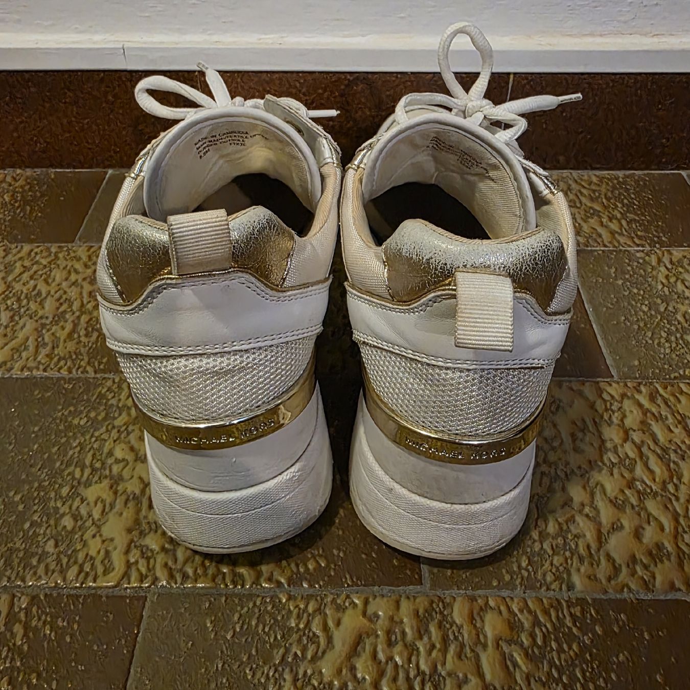 Michael Kors Scarpe da donna: Scarpe da ginnastica Michael Kors bianche – Usato da Rancate venduto da sarah357 2