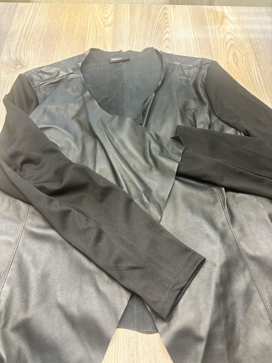 Giacche: Janina Lederjacke Kunstleder Gr. 46 schwarz – Usato da Aesch BL venduto da Jelu20