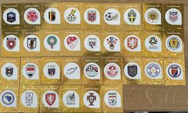 Panini Wappen, 33 verschiedene Panini Wappen