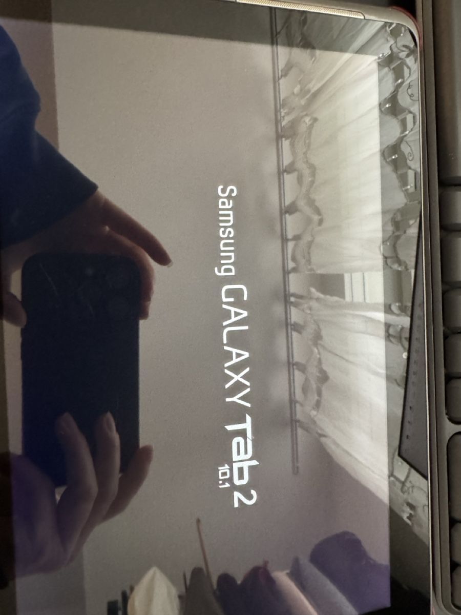 Samsung Tablet PC: Samsung Galaxy Tablet 2 10.1 Zoll – Gebraucht aus Arlesheim von Eli_77