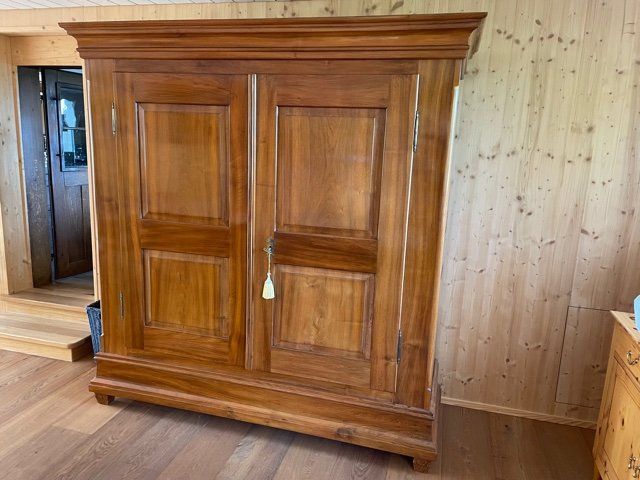 Armadi: Antiker Schrank – Usato da degersheim venduto da sugus123sugus