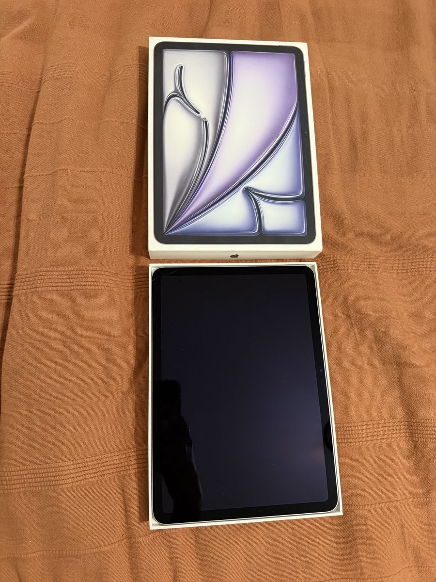 Apple Tablettes PC: Apple iPad Air M3 11-Inch – Neuf avec emballage d'origine à Thalwil par guffuchnopf