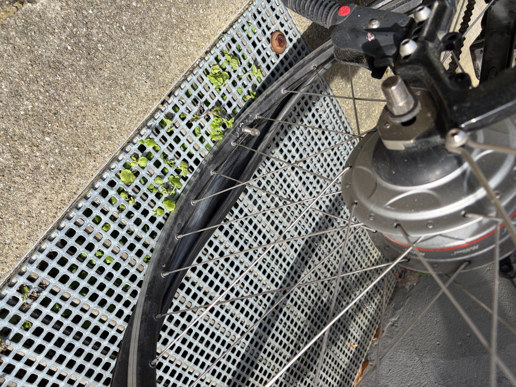 Velos: E-Bike 45km/h defekt – Gebraucht aus Bern von Mirja1002 3