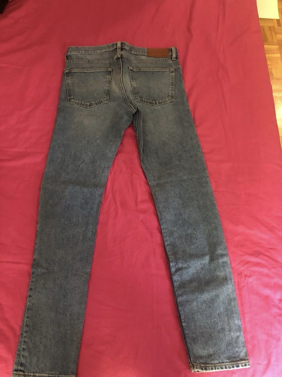 H&M Jeans: Jeans H&M – Gebraucht aus Brüttisellen von Bluepurple1 1