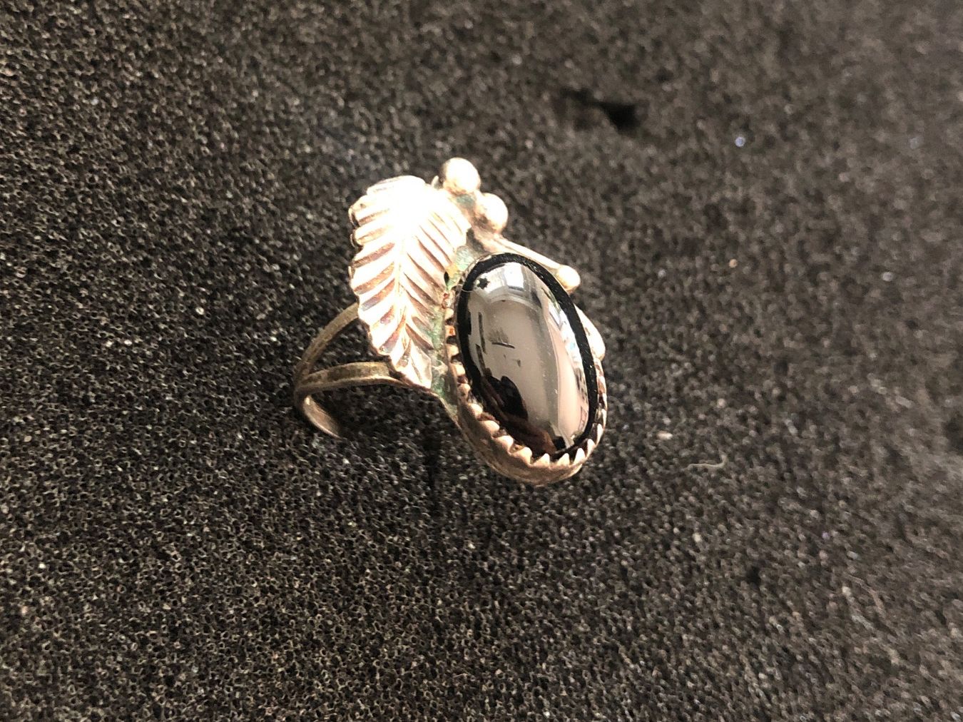 Onyx Ringe: Silberring mit Onyx & Blatt Motiv – Gebraucht aus Adliswil von Tito088