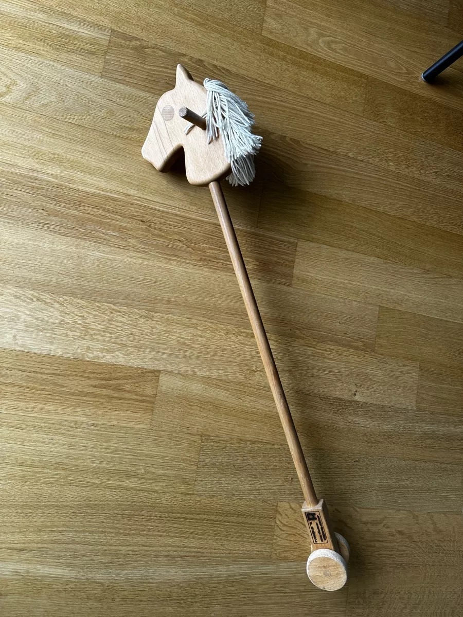Spielzeuge: Steckenpferd – Gebraucht aus Bern von Tana31