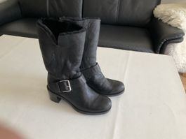 Clarks Stiefel Leder gefüttert schwarz guter Zustand 39
