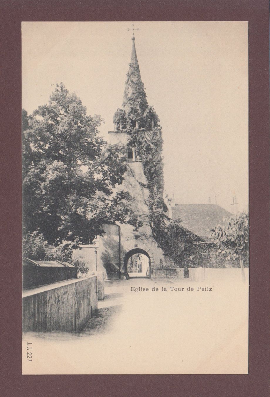 Cartoline postali: LA TOUR DE PEILZ - Eglise – Usato da Pully venduto da nicecards
