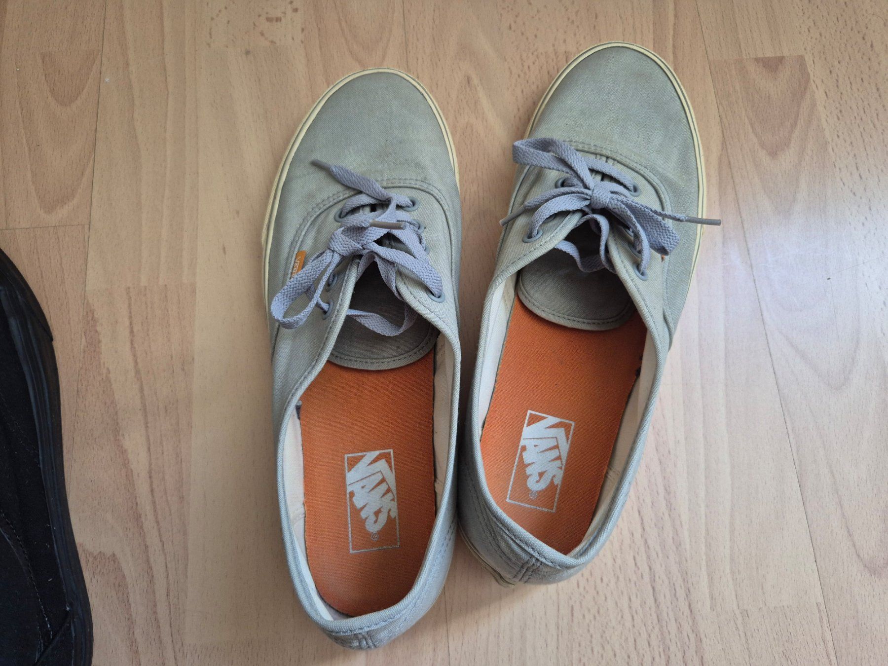 Vans Scarpe da uomo: Schuhe Sneaker Vans Old Skool Turnschuhe Gr. 45 – Usato da Schaffhausen venduto da pfanis09 7