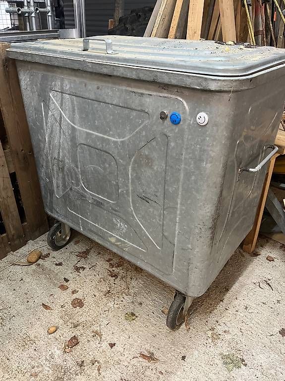 Altro per Ufficio & Commercio: Kehricht Container 800 Liter – Usato da Diegten venduto da hei_gz2z
