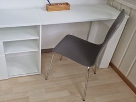 Letzte Chance - moderner Stuhl in Grau