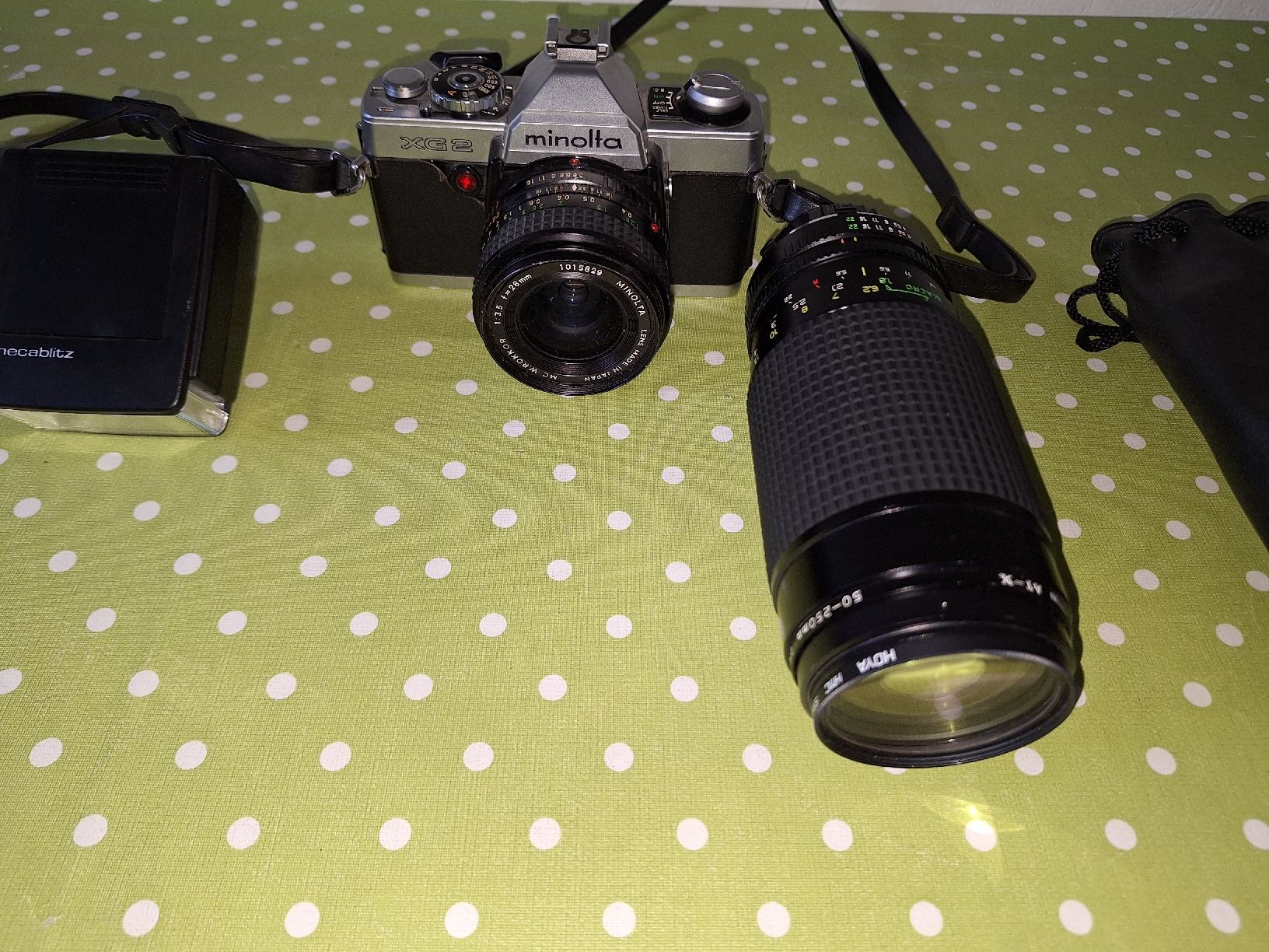 Minolta Fotocamera: Analog Minolta Kameras mit Zoom Objekte und Flasch – Usato da Riehen venduto da MaestroImperatore 2