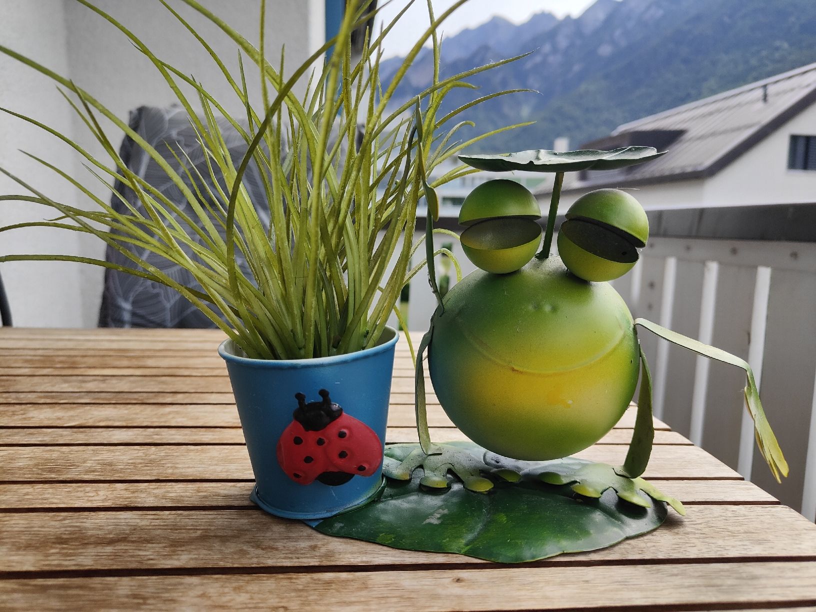 Statuette: Frosch  – Usato da chur venduto da Hmars