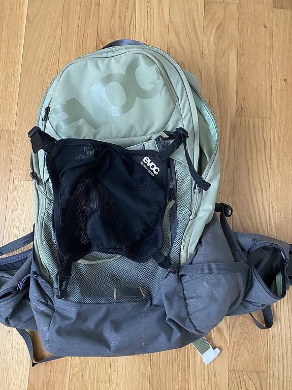 Zaini: Evoc Bike Rucksack – Usato da Niederrohrdorf venduto da nat_p7qz