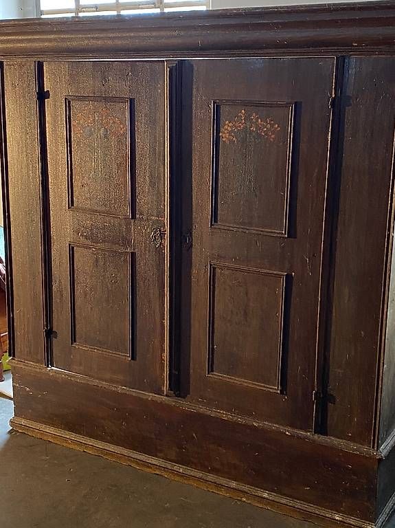 Schränke: Antiker Barockschrank von ca 1740 – Gebraucht aus Rorschacherberg von Harry17