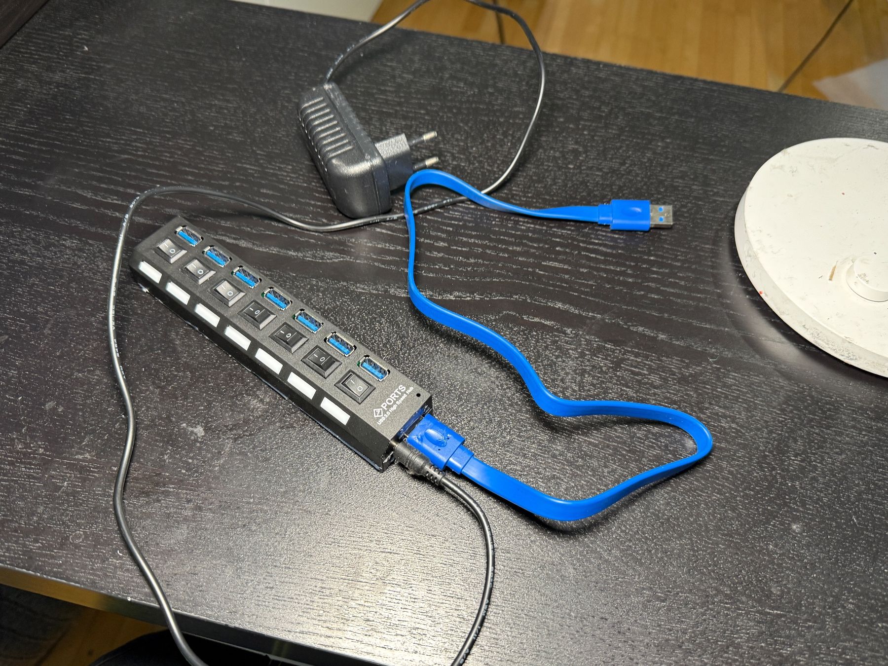 Unità & Adattatore: Usb stromversorgung 7 ports – Usato da Effretikon venduto da master1873